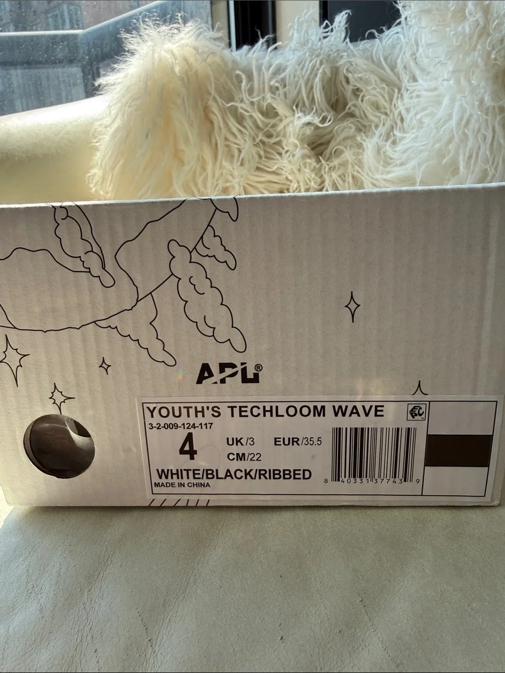 NIB, Ret $119, APL TechLoom White Wave Youth Sneakers (Size 4/EUR 35.5/ Unisex